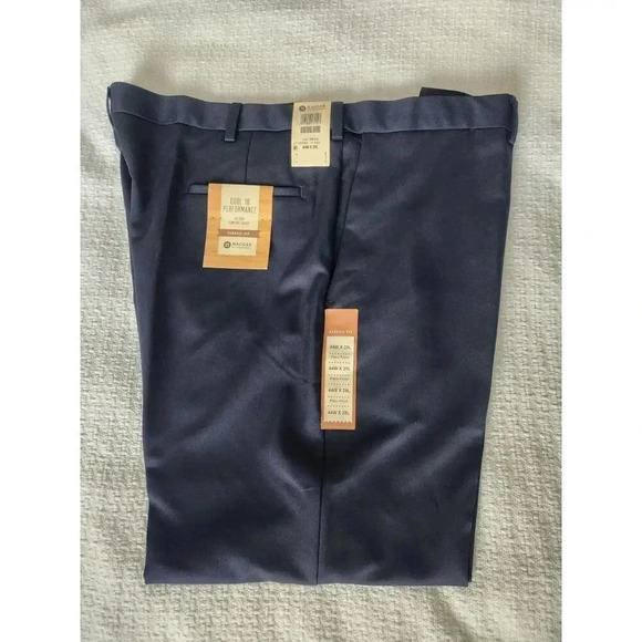 NWT Haggar Cool 18 Performance Classic Fit Plain Front 44 x 29 in Navy - Picture 1 of 8